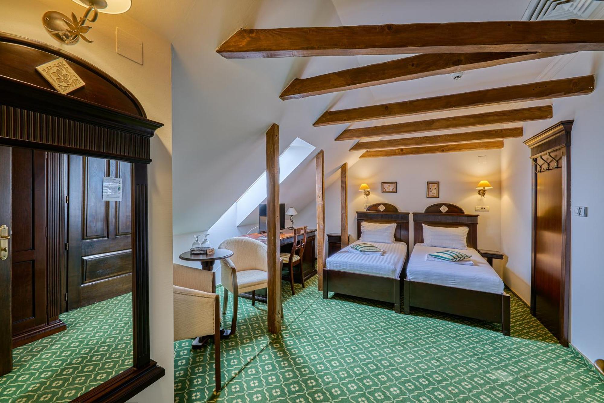 Hotel Classico Timisoara Bagian luar foto