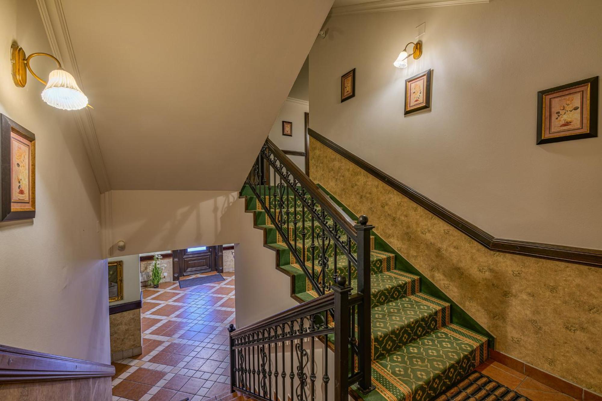 Hotel Classico Timisoara Bagian luar foto