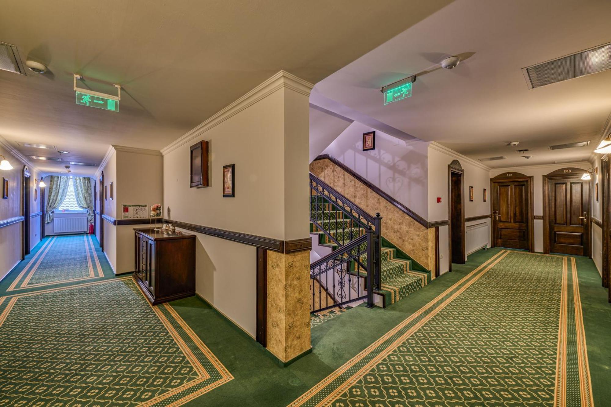 Hotel Classico Timisoara Bagian luar foto