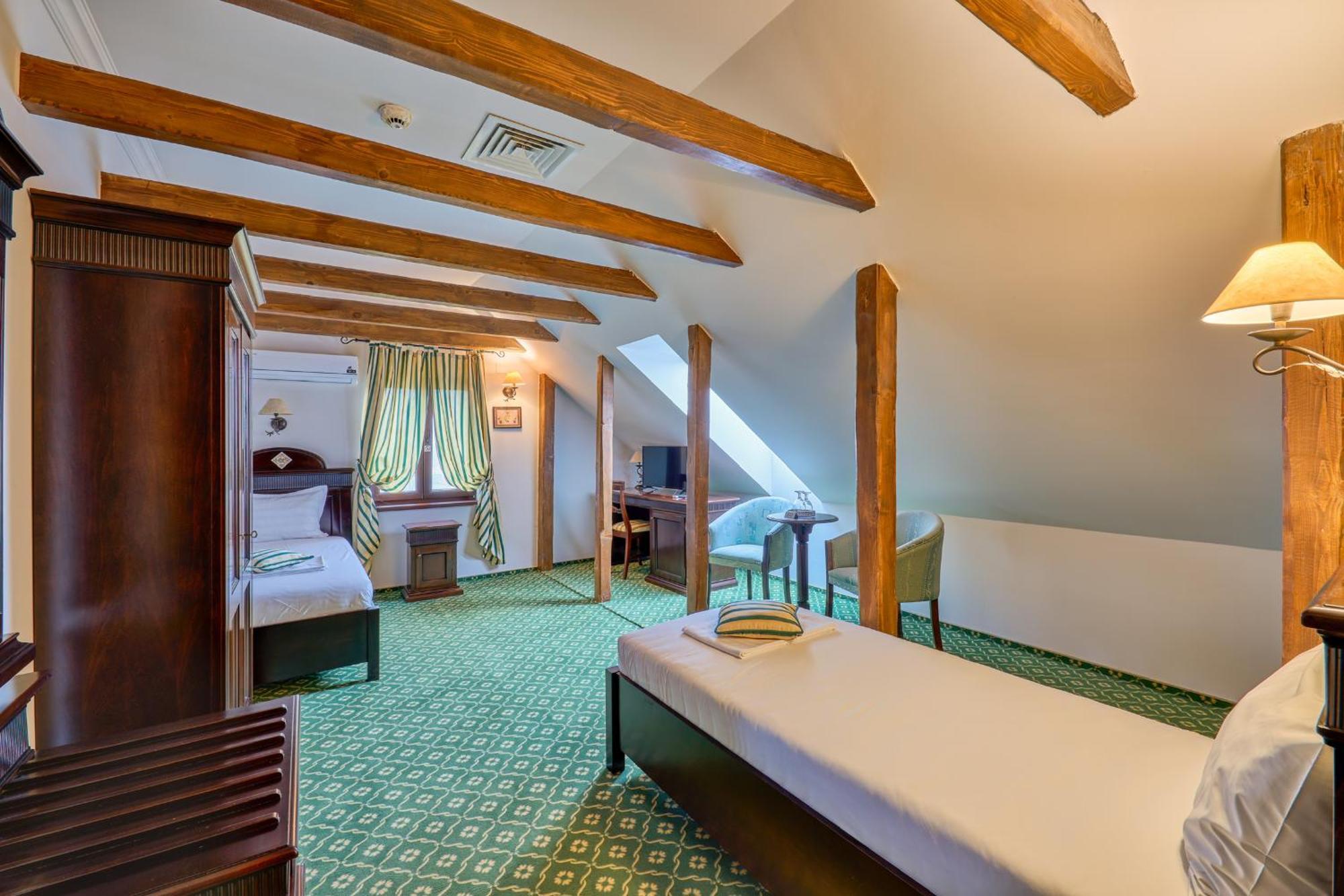 Hotel Classico Timisoara Bagian luar foto