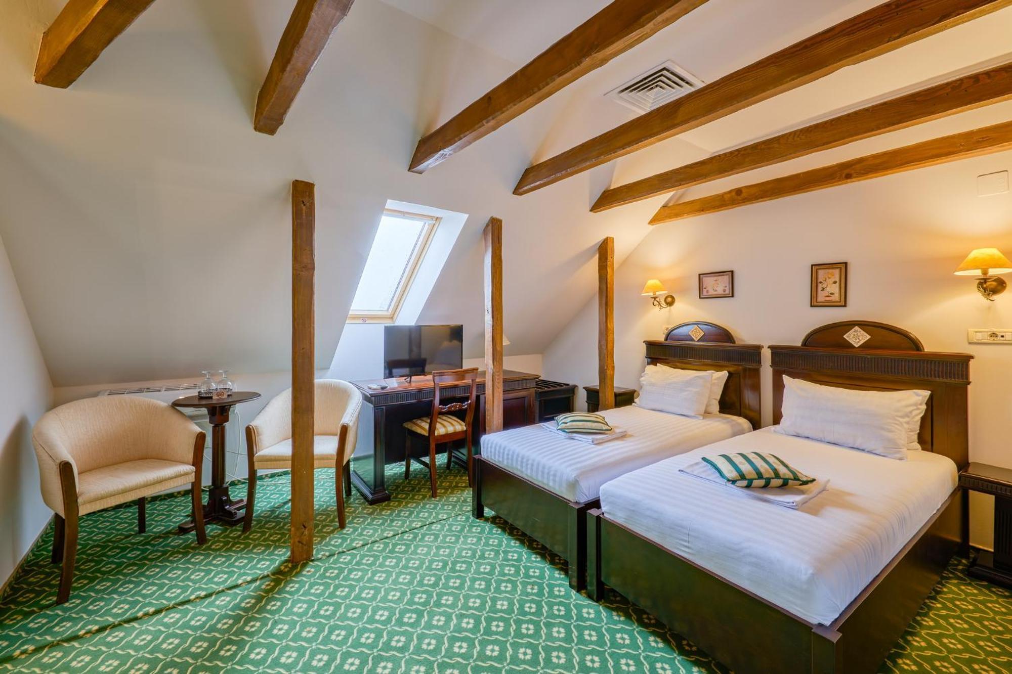 Hotel Classico Timisoara Bagian luar foto