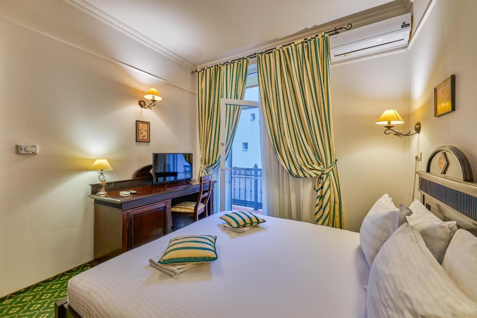 Hotel Classico Timisoara Bagian luar foto