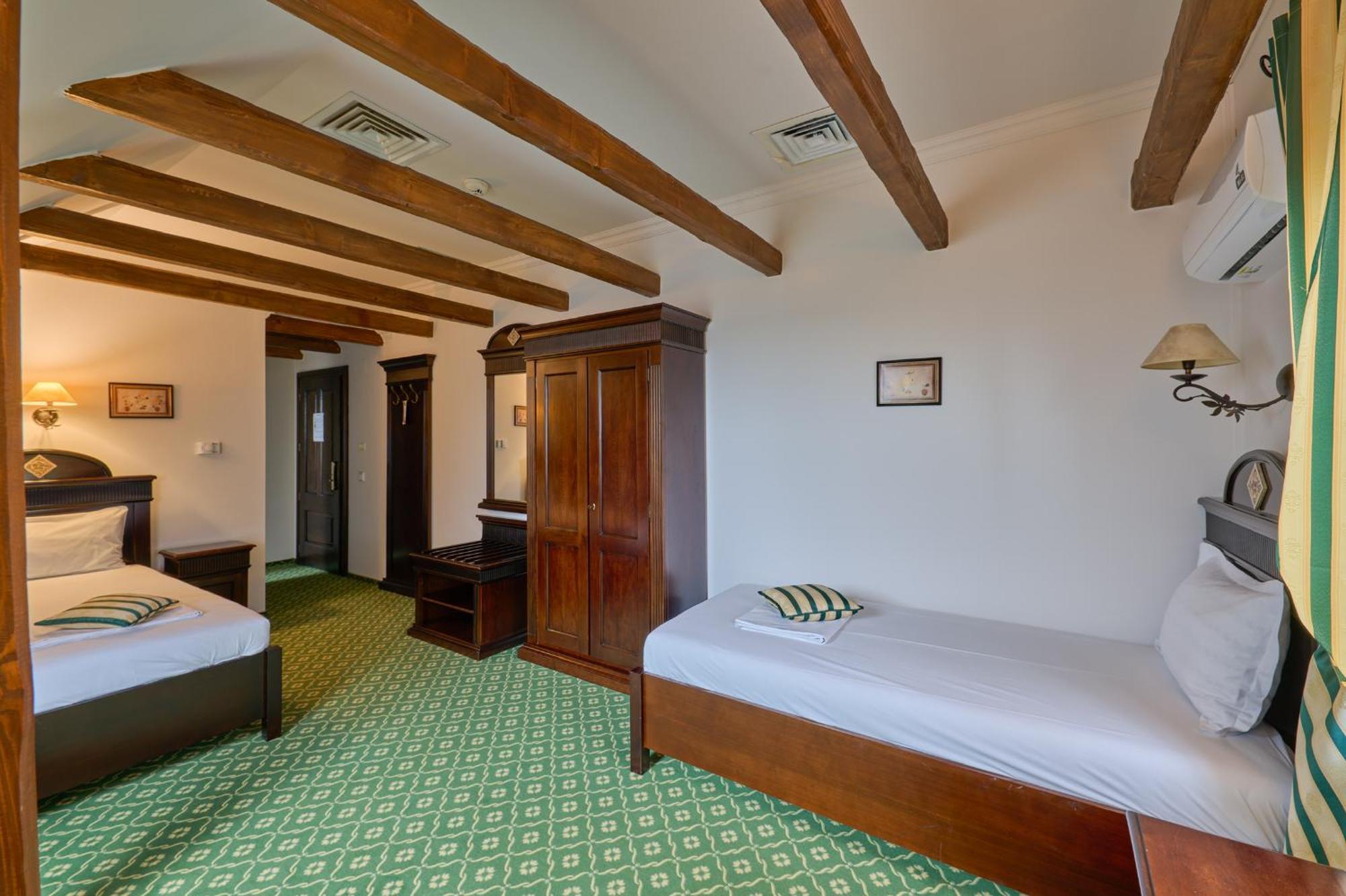 Hotel Classico Timisoara Bagian luar foto